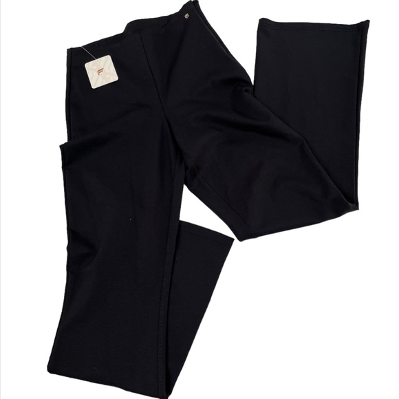 Fabletics 24-7 Kick Flare Pants XS Short NWT - Picture 13 of 15